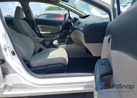 2013 Honda Civic Lx z USA, uszkodzony, nr VIN 2HGFB2F50DH561076